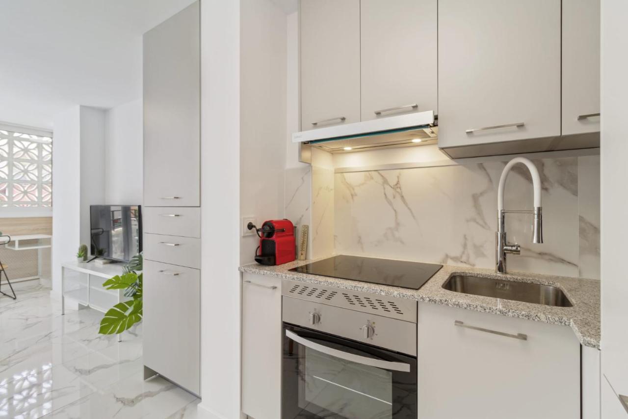 Cozy Beach Apartment Марбеля Екстериор снимка